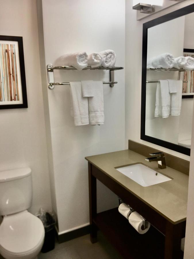 Wingate By Wyndham Jfk Airport, Far Rockaway Ny Otel New York Dış mekan fotoğraf